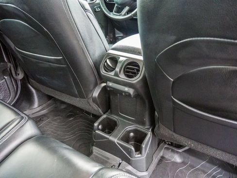Used 2022 Jeep Gladiator Sport AWD/4WD image 25
