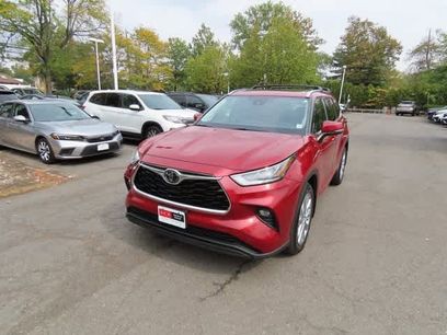 Used 2021 Toyota Highlander Limited