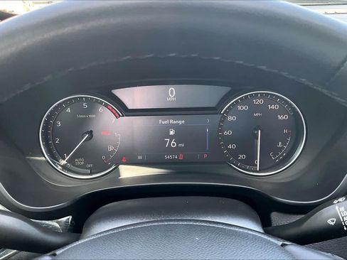 Used 2022 Cadillac XT4 Premium Luxury w/ Enhanced Visibility Package FWD image 25