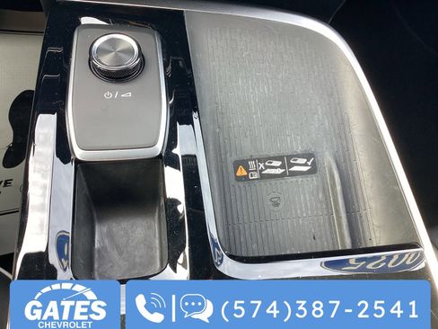 Used 2025 Buick Enclave Preferred image 26