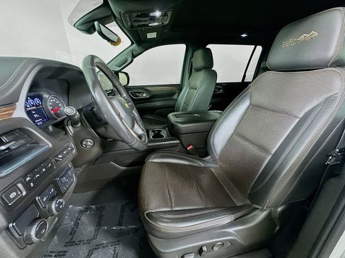 Used 2021 Chevrolet Suburban High Country image 21