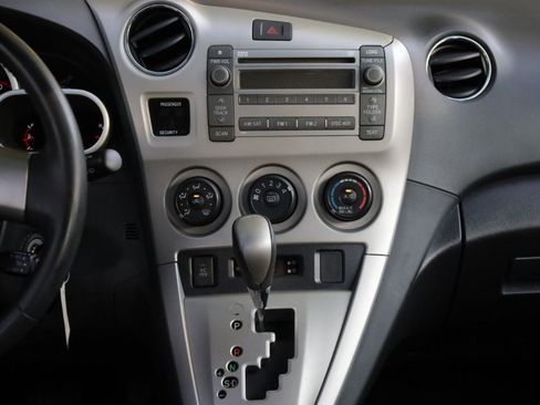 Used 2009 Toyota Matrix S FWD image 8