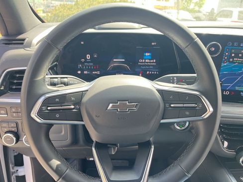 Used 2025 Chevrolet Tahoe Z71 AWD/4WD image 20