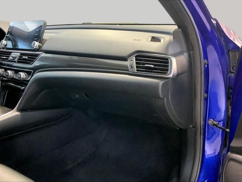 Used 2021 Honda Accord Sport image 18