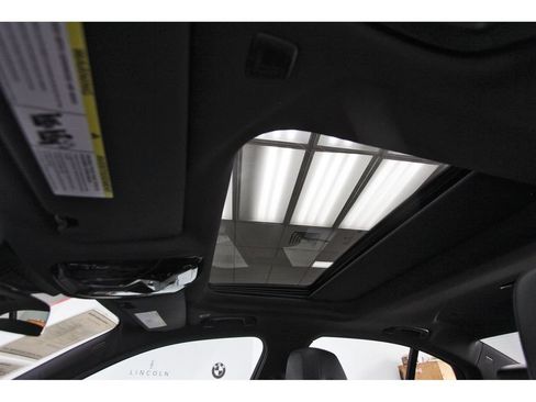 Used 2025 BMW 530i RWD image 32