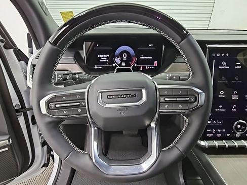 New 2026 GMC Acadia Denali w/ Super Cruise Package image 24