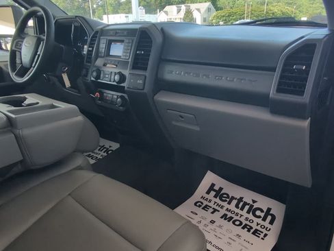 Used 2021 Ford F250 XL w/ Power Equipment Group AWD/4WD image 24