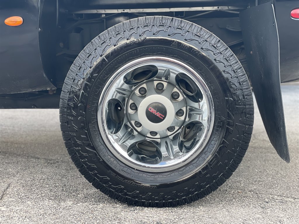 Used 2012 GMC Sierra 3500 Denali AWD/4WD image 32