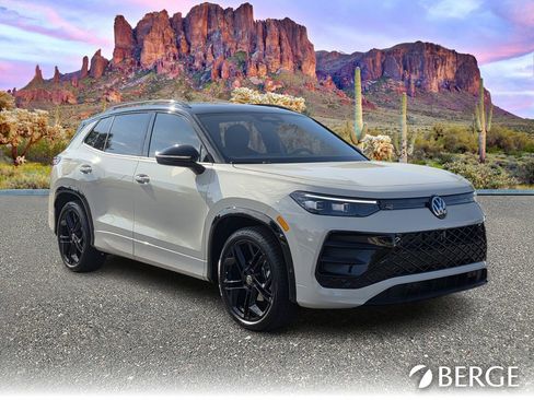 New 2026 Volkswagen Tiguan SE R-Line FWD image 9