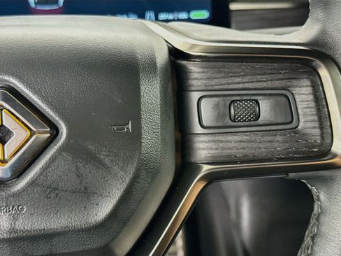 Used 2024 Rivian R1S Adventure AWD/4WD image 13