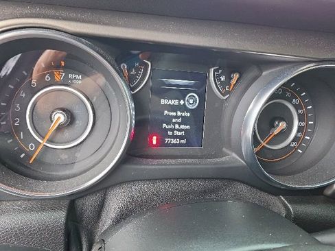 Used 2019 Jeep Wrangler Unlimited Sport S AWD/4WD image 7