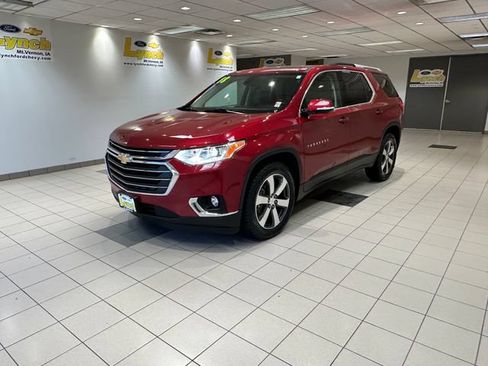 Used 2018 Chevrolet Traverse LT AWD/4WD image 2