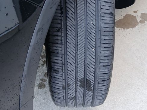 Used 2020 Honda Pilot Touring image 17