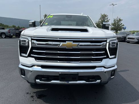 Used 2024 Chevrolet Silverado 2500 LTZ AWD/4WD image 14