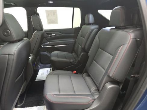 Certified 2025 Chevrolet Traverse Z71 w/ Driver Confidence Package image 24