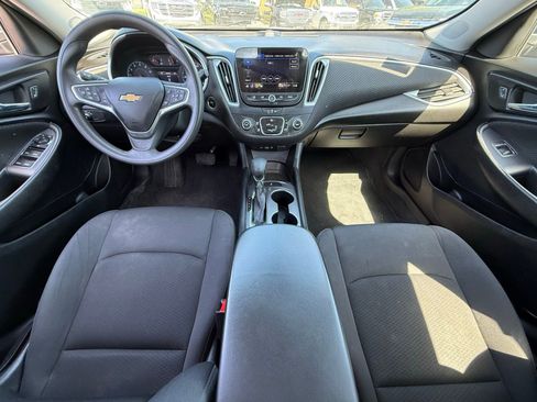 Used 2023 Chevrolet Malibu LS FWD image 18