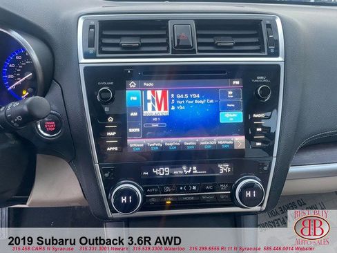 Used 2019 Subaru Outback 3.6R Limited AWD/4WD image 16