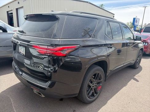 Used 2023 Chevrolet Traverse Premier w/ Redline Edition FWD image 4