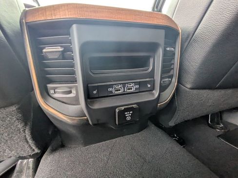 Used 2021 RAM 2500 Limited image 30