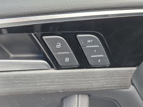 Used 2024 Audi A4 2.0T Premium Plus image 12