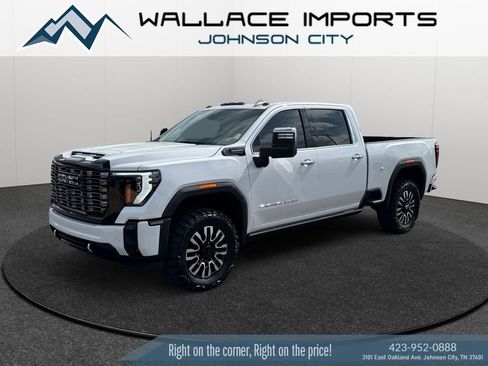 Used 2025 GMC Sierra 2500 Denali Ultimate AWD/4WD image 2