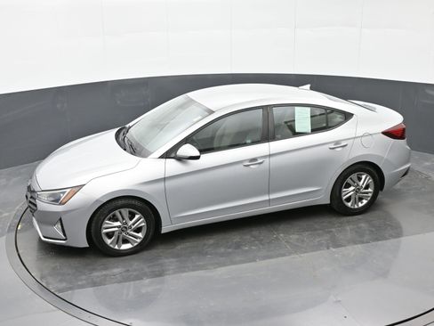 Used 2019 Hyundai Elantra SEL image 32