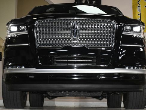 Used 2023 Lincoln Navigator Reserve image 81