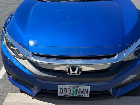 Used 2018 Honda Civic EX-T image 8