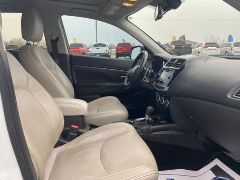 Used 2015 Mitsubishi Outlander Sport GT image 15