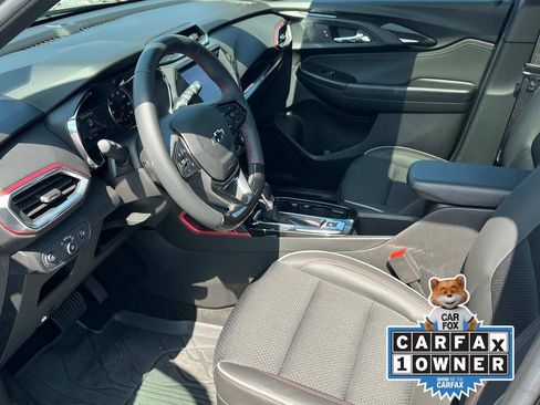 Used 2022 Chevrolet TrailBlazer RS w/ Sun and Liftgate Package image 26