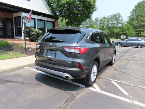 Used 2020 Ford Escape SE AWD/4WD image 8