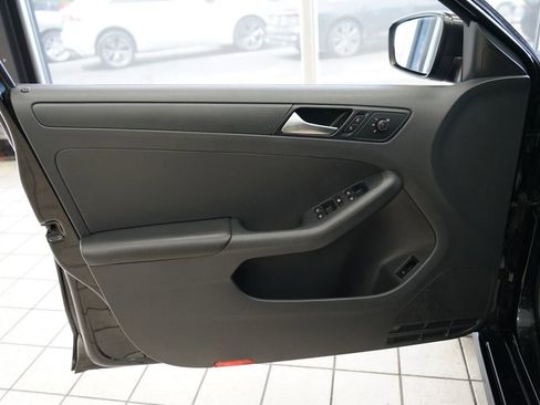 Used 2016 Volkswagen Jetta S FWD image 20