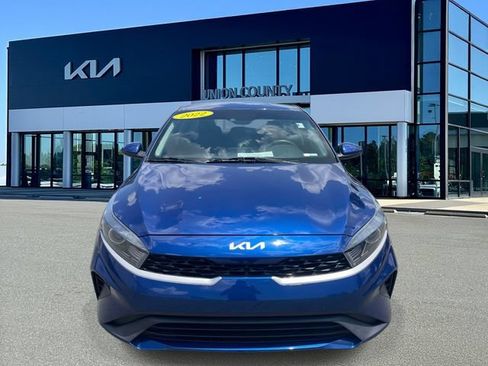 Certified 2022 Kia Forte LXS FWD image 7