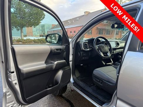 Used 2022 Toyota Tacoma SR5 image 14