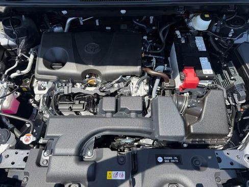 Used 2025 Toyota RAV4 XLE w/ Convenience Package FWD image 23