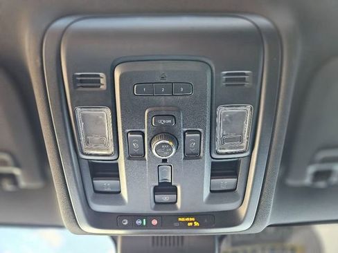 Used 2023 GMC Yukon XL AT4 w/ AT4 Premium Plus Package image 27