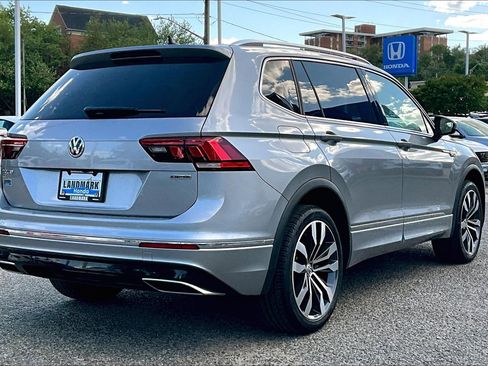 Used 2021 Volkswagen Tiguan SEL Premium R-Line image 2