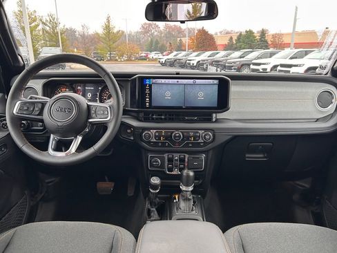 Certified 2024 Jeep Wrangler Sahara image 10