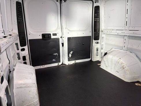 Used 2022 RAM ProMaster 2500 w/ Driver Convenience Group FWD image 13