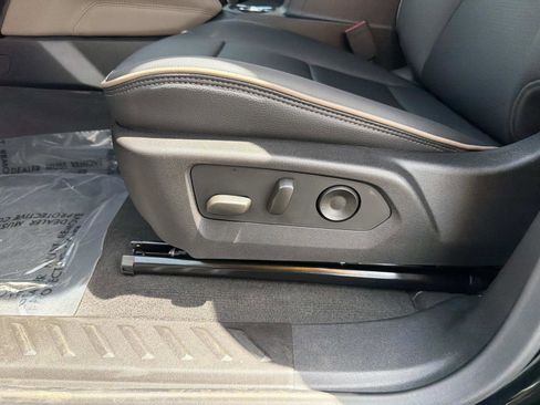 New 2026 GMC Canyon Denali AWD/4WD image 17