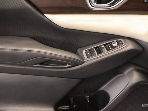 Used 2022 Subaru Ascent Touring w/ Popular Package #2A image 9