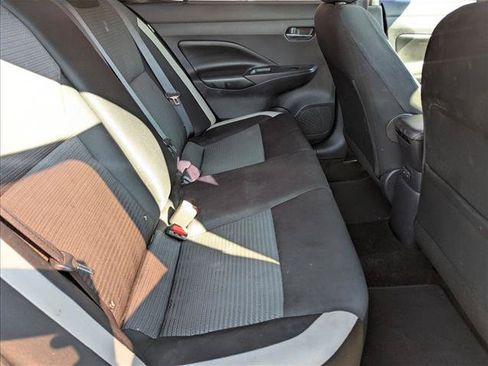 Used 2020 Nissan Versa SV w/ Trunk Package FWD image 17