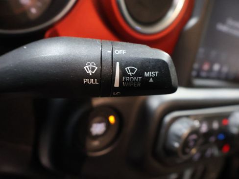 Certified 2019 Jeep Wrangler Rubicon image 32