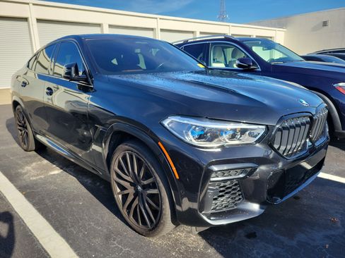 Used 2022 BMW X6 M50i w/ Executive Package AWD/4WD image 2