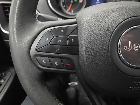 Used 2022 Jeep Cherokee Trailhawk w/ Sun, Sound & Nav Group image 19