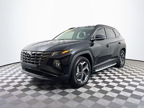 Certified 2024 Hyundai Tucson Limited AWD/4WD image 2