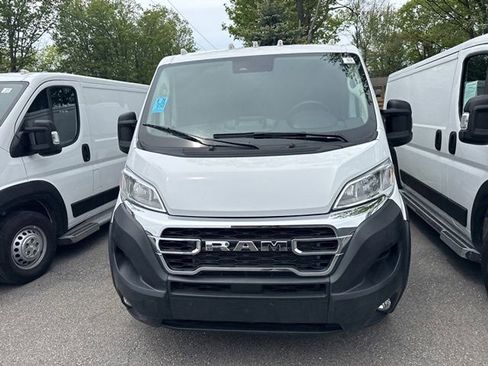 Used 2025 RAM ProMaster 2500 w/ U-Haul Equipment Group FWD image 5