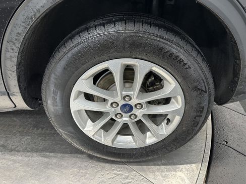 Used 2021 Ford Escape SE w/ Cold Weather Package image 10