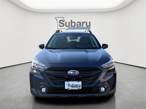 Certified 2025 Subaru Outback Onyx Edition image 2