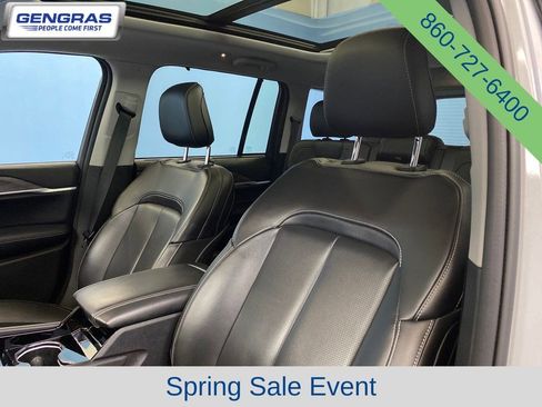 Used 2023 Jeep Grand Cherokee Limited w/ Luxury Tech Group II AWD/4WD image 9